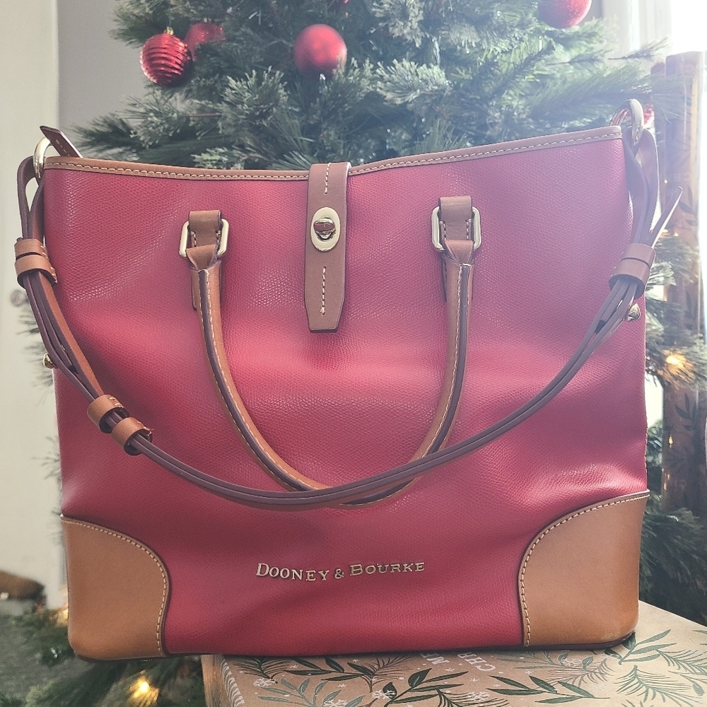 Dooney & Bourke Claremont Dover Tote Bag Red Tan Leather - Picture 16 of 16